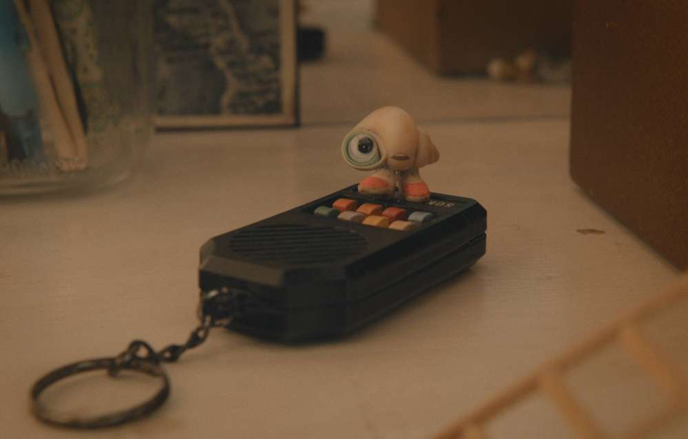 MARCEL THE SHELL WITH SHOES ON