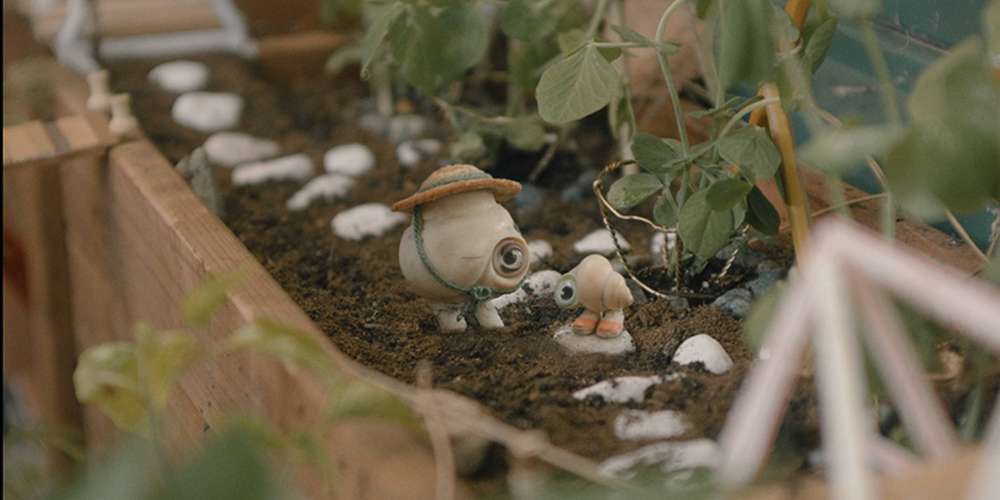 MARCEL THE SHELL WITH SHOES ON